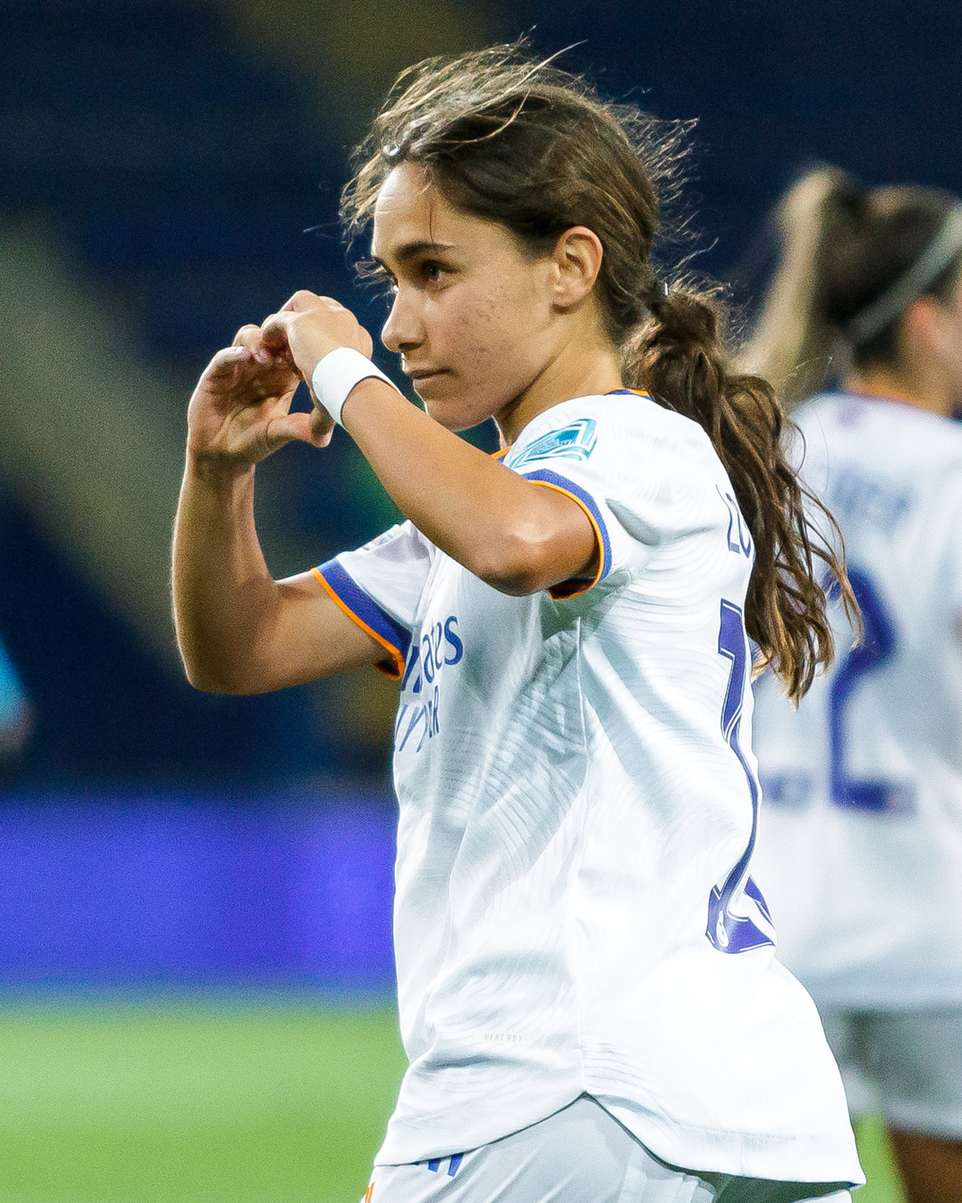 lorena navarro celebrando gol ante Kharkiv